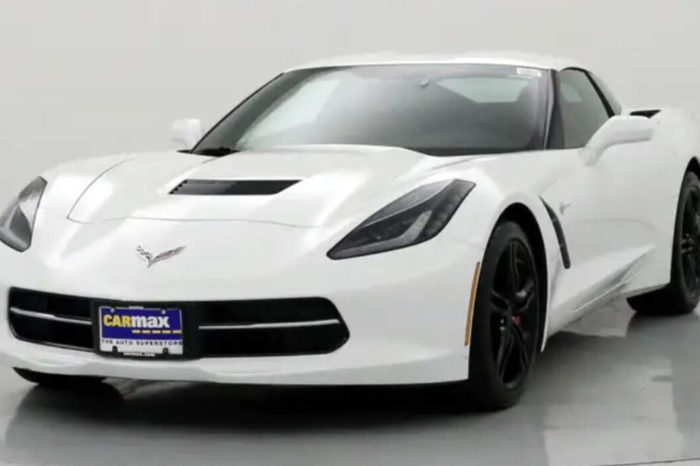 Chevrolet Corvette Stingray w/1LT